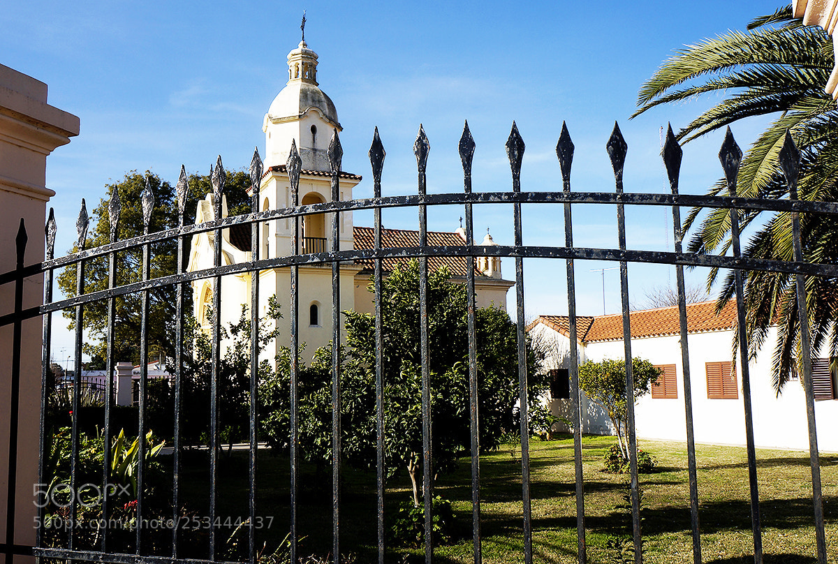 Sony Alpha NEX-5R sample photo. Hospital vicente aguero. photography