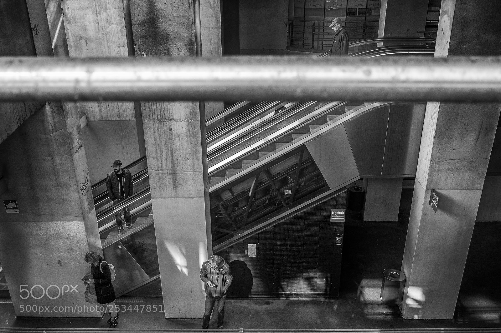 Olympus OM-D E-M10 sample photo. People waiting to travel photography