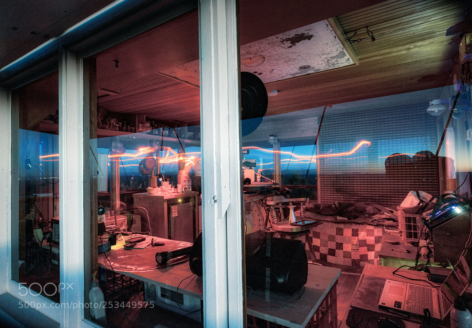 Canon EOS 5D Mark II sample photo. Outside, looking in photography