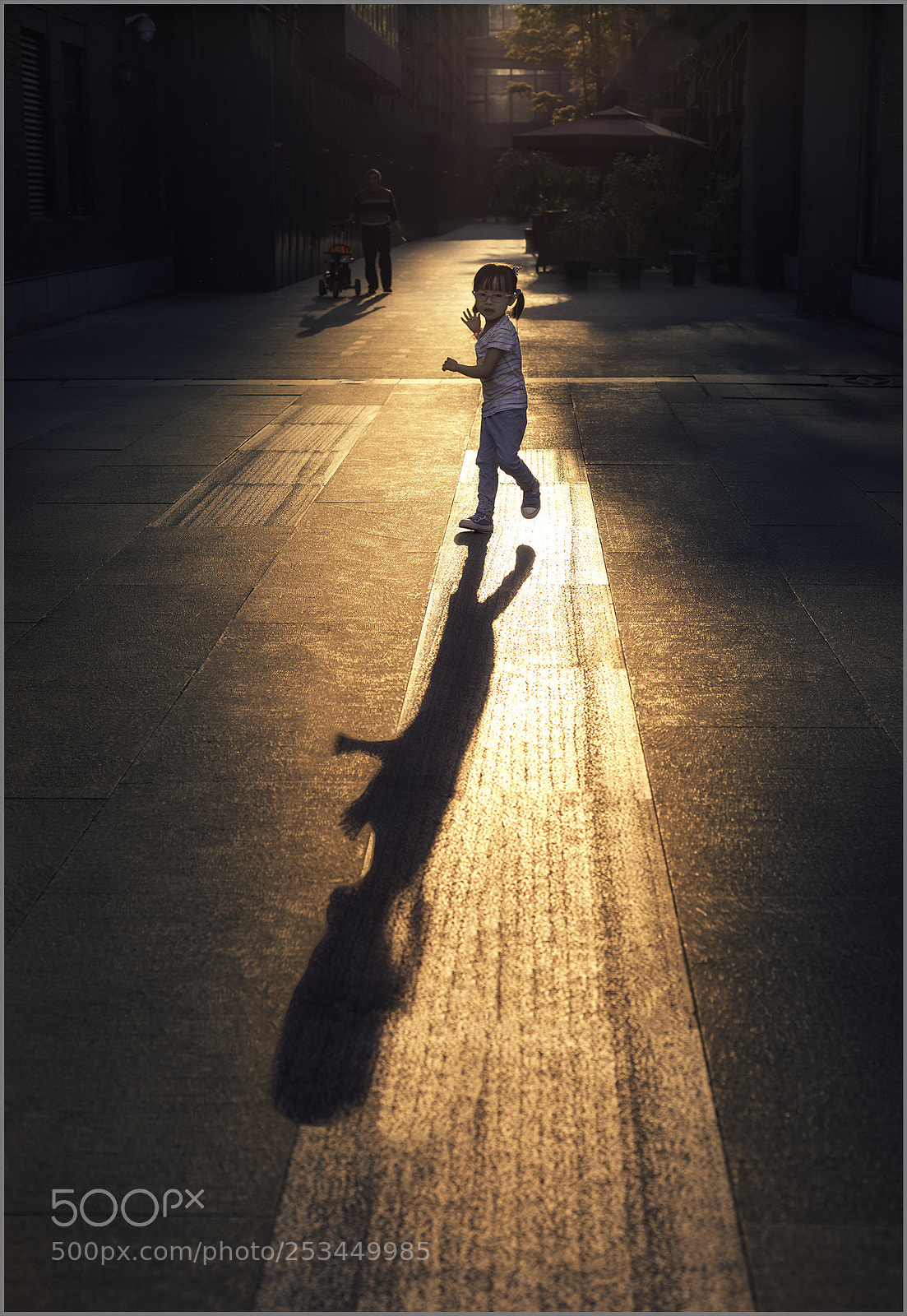 Canon EOS 5D Mark IV sample photo. Shadow photography
