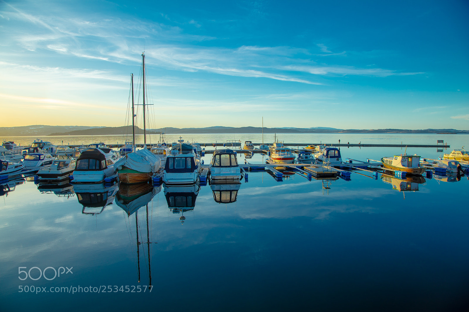 Canon EOS 5DS R sample photo. Springtime in the marina photography