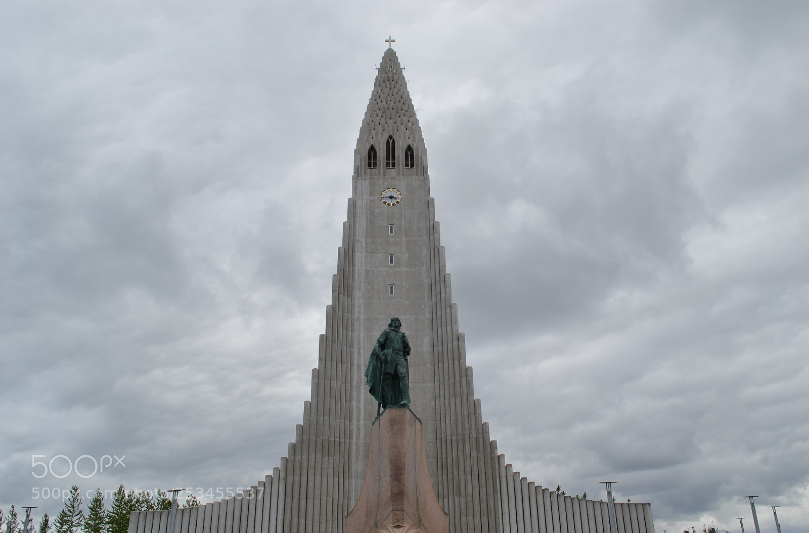 Nikon D3100 sample photo. Statue and church photography