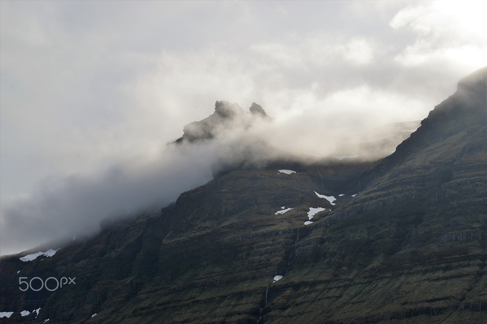 Nikon D3100 sample photo. Cloud topped mountain photography