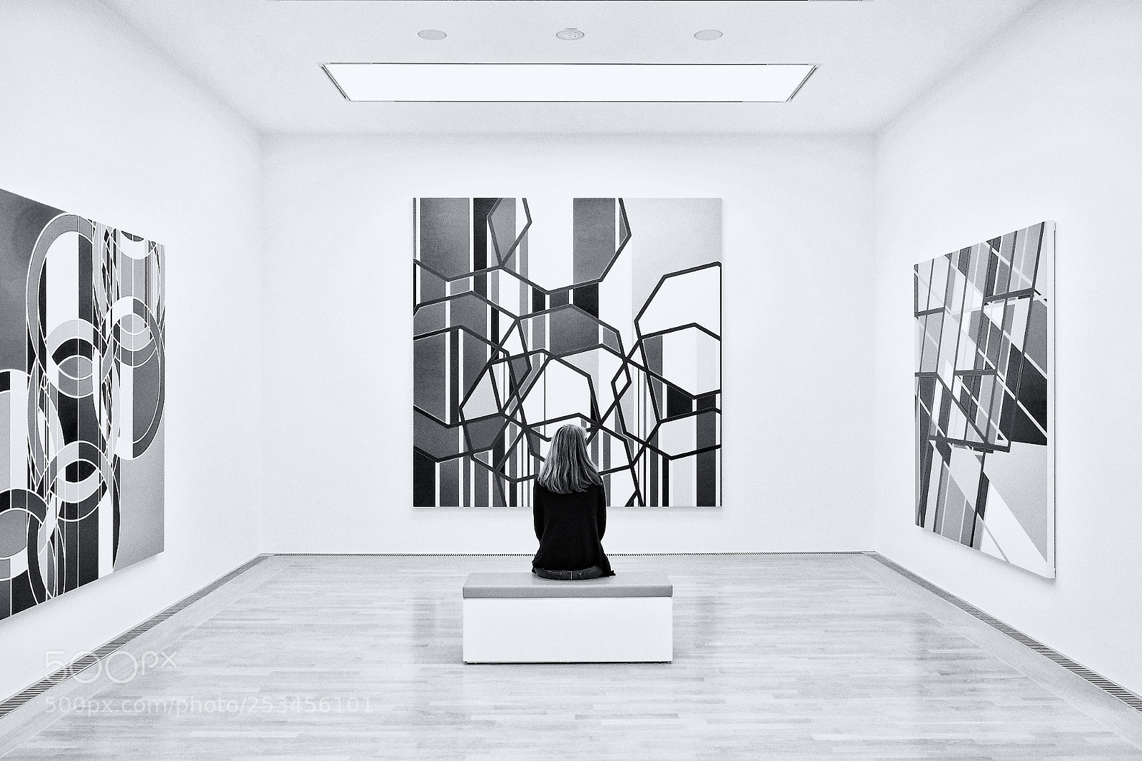 Fujifilm X-T1 sample photo. Woman, room and art photography