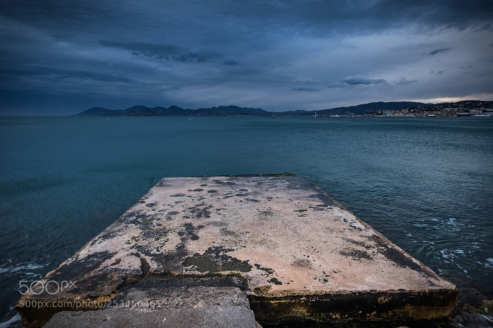 Fujifilm X-T2 sample photo. Cannes fishing pier photography