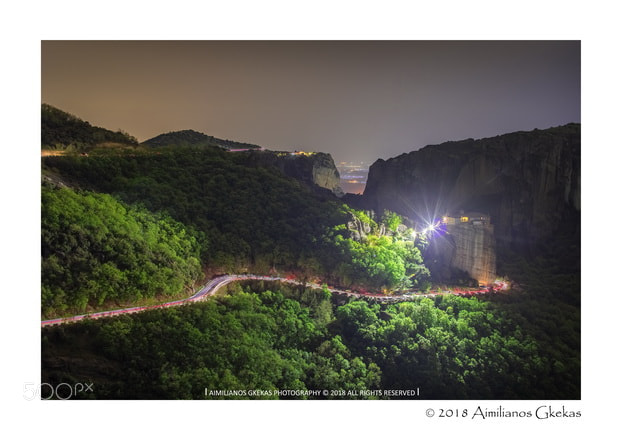 Canon EOS 760D (EOS Rebel T6s / EOS 8000D) sample photo. Meteora monastery at night photography