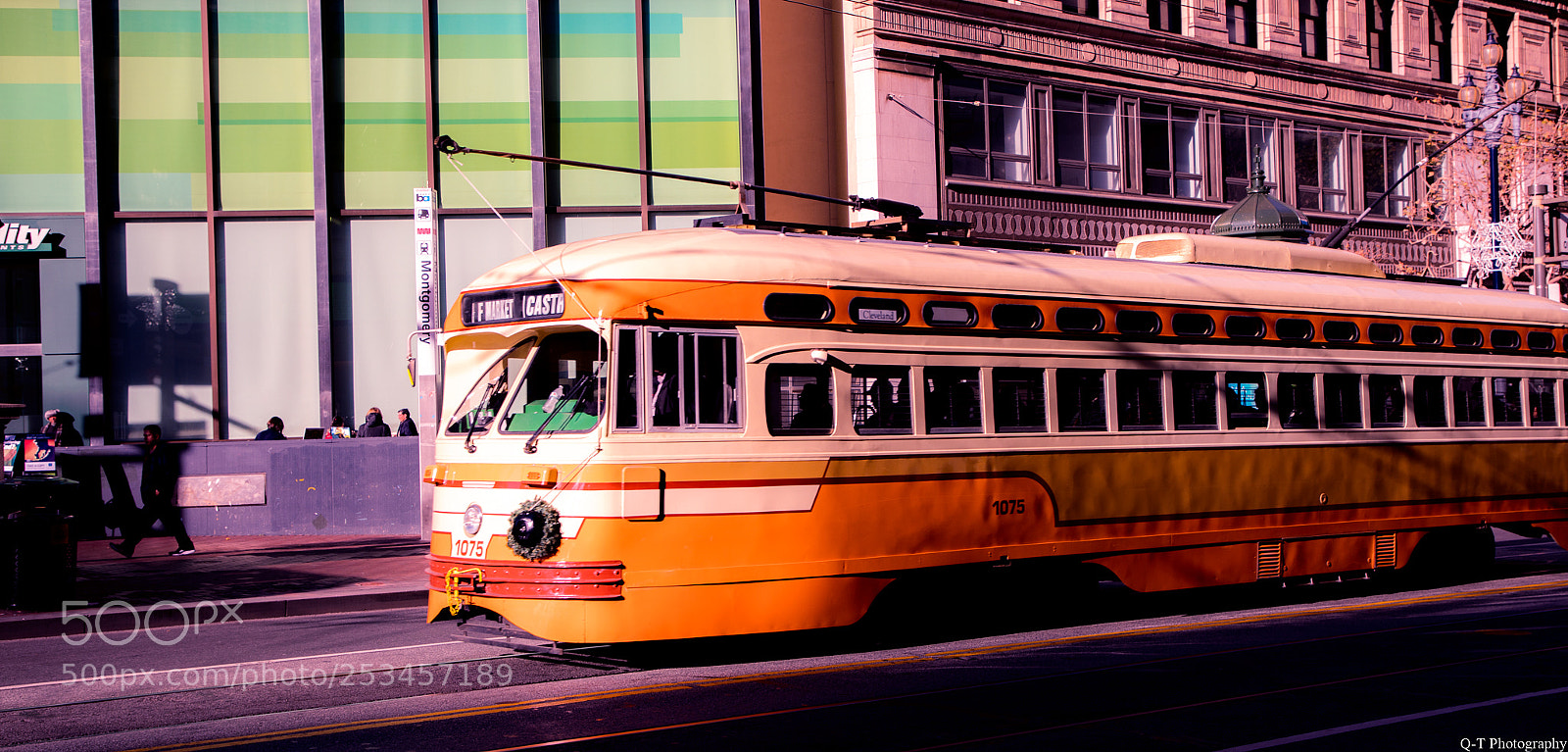 Canon EOS 5D Mark IV sample photo. Rush hour photography