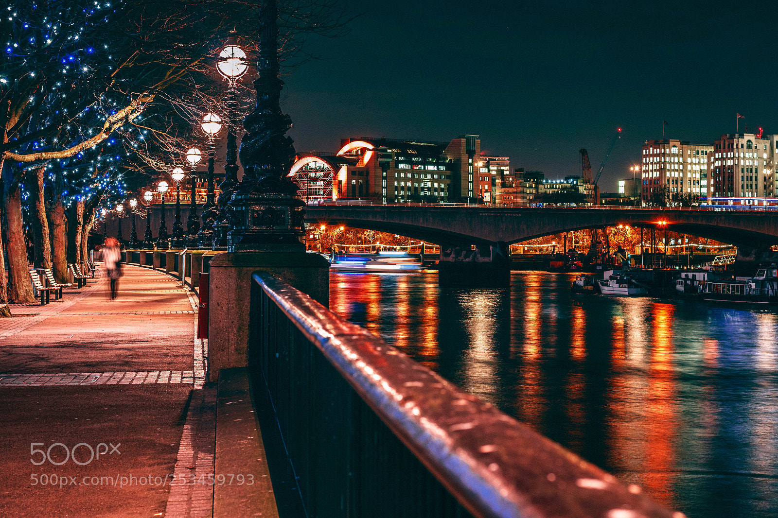 Canon EOS 750D (EOS Rebel T6i / EOS Kiss X8i) sample photo. Southbank photography