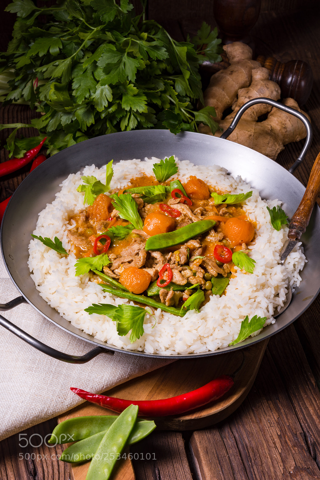 Nikon D810 sample photo. Wok pan with meat photography