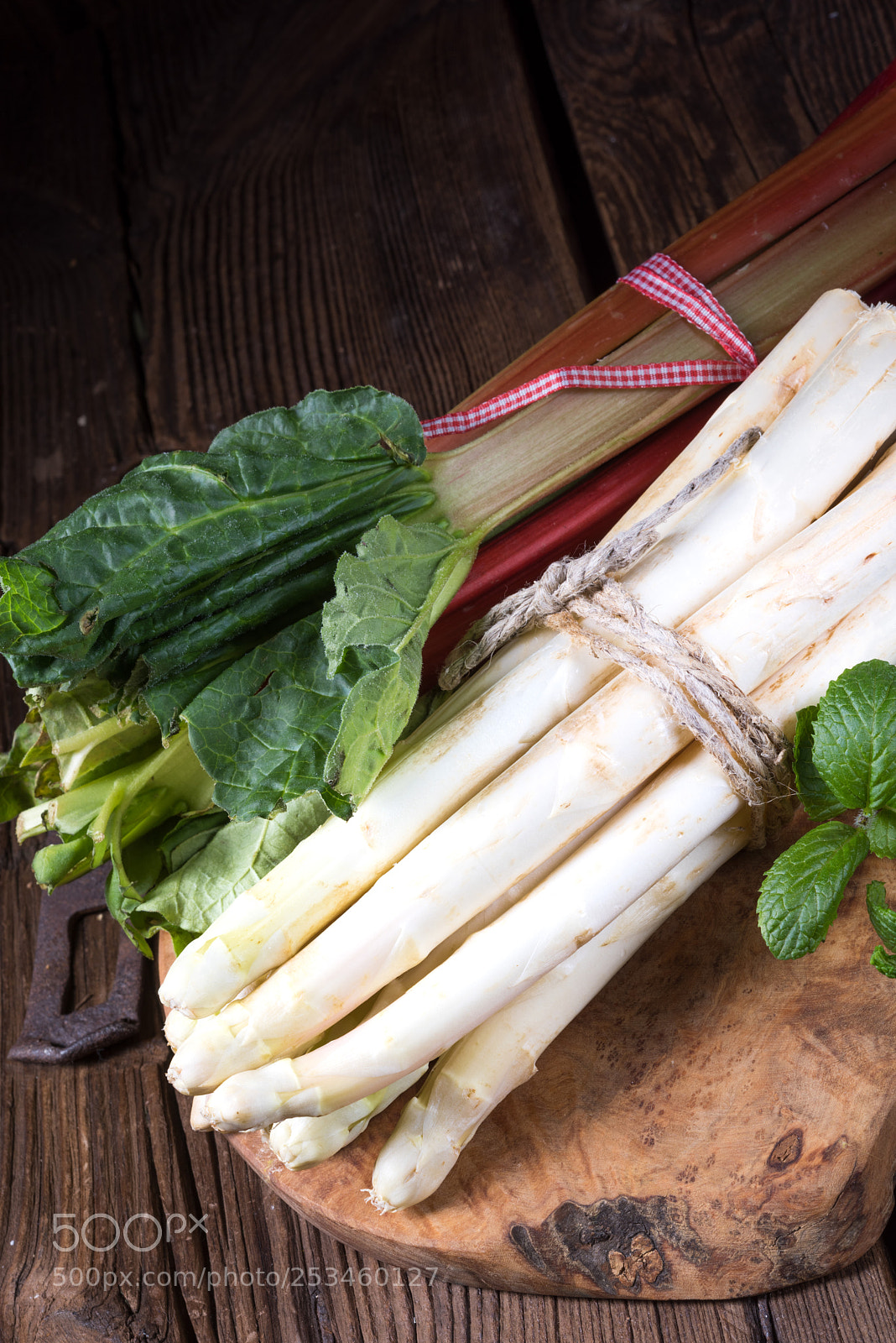 Nikon D810 sample photo. Delicious white asparagus photography