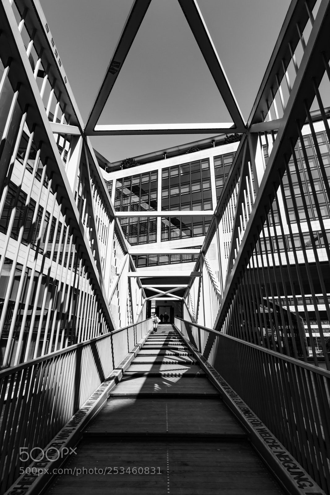 Canon EOS 77D (EOS 9000D / EOS 770D) sample photo. Stuttgart downtown photography