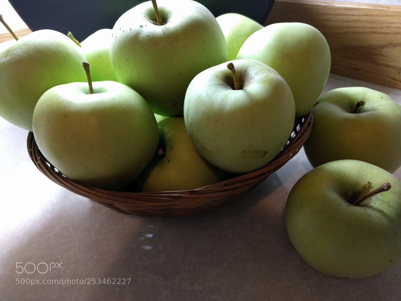 LG Nexus 5X sample photo. First apples photography