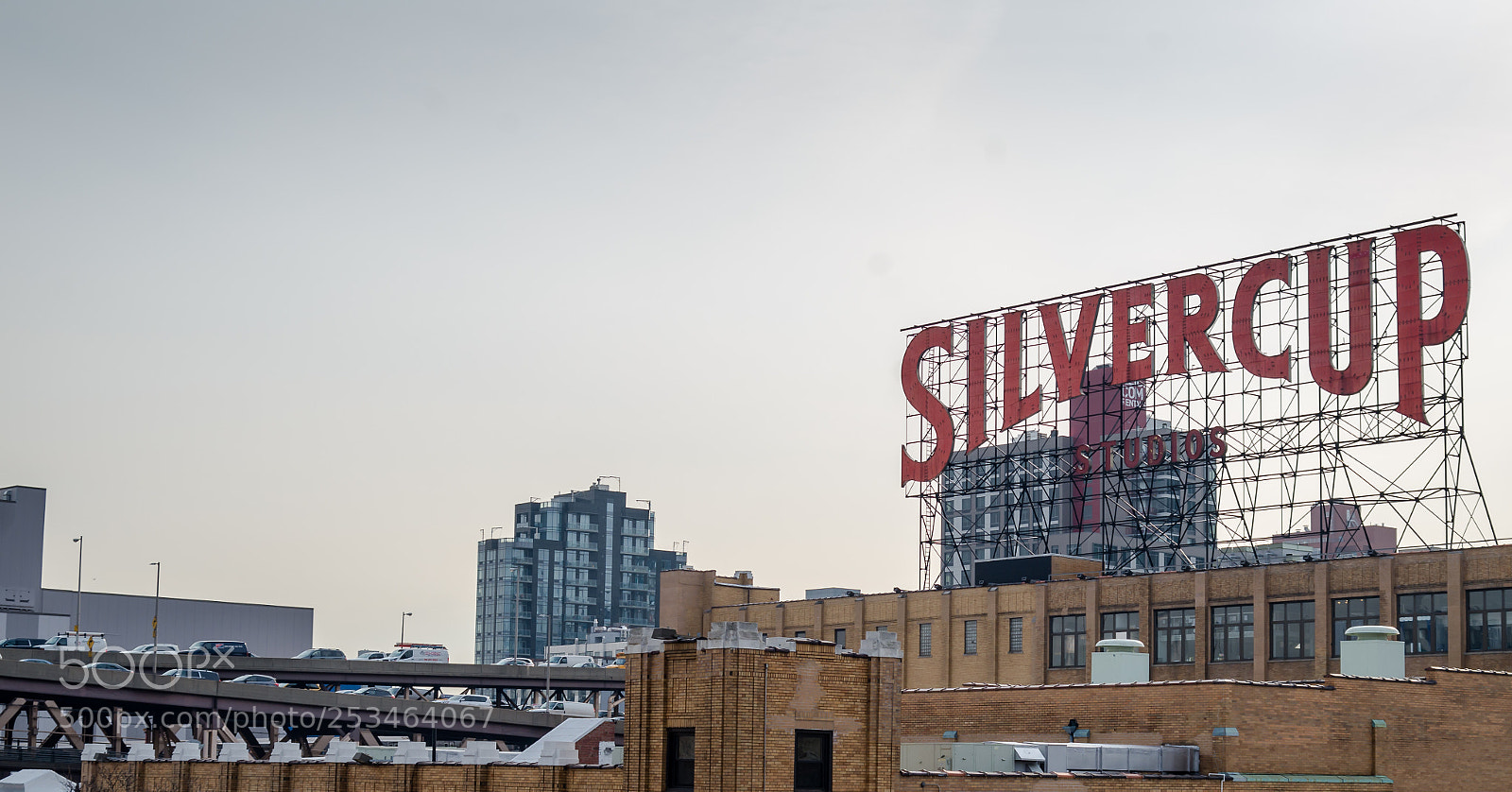Pentax K-50 sample photo. A notable queens' landmarks photography