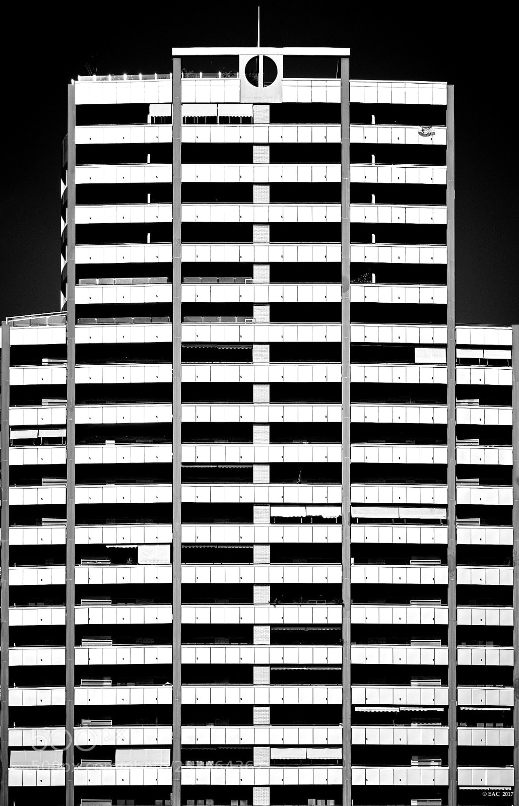 Olympus OM-D E-M1 Mark II sample photo. Architecture b&w  photography