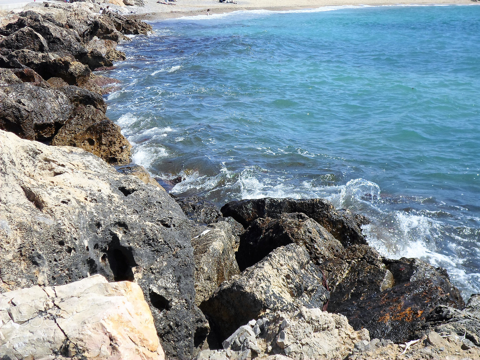 Samsung ST66 / ST68 sample photo. Rocky shoreline photography