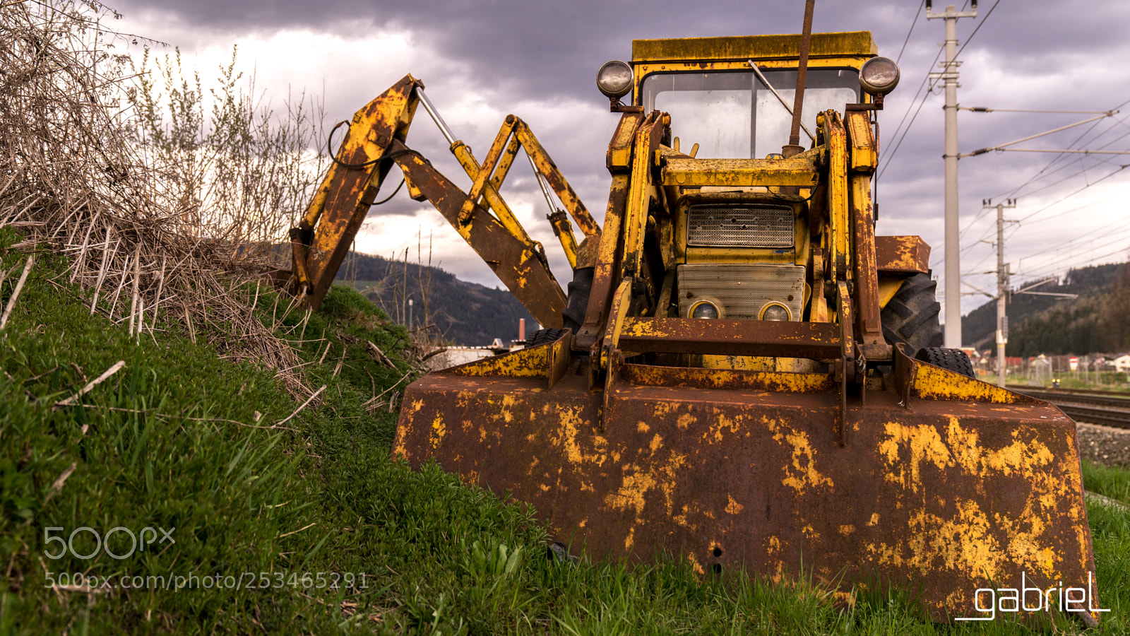 Sony a7 sample photo. Rusty tractor photography