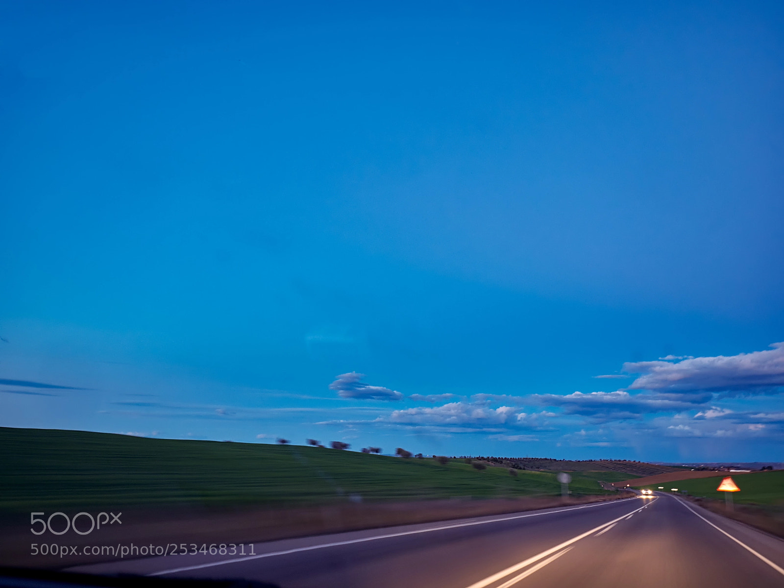Olympus OM-D E-M1 Mark II sample photo. On the road photography