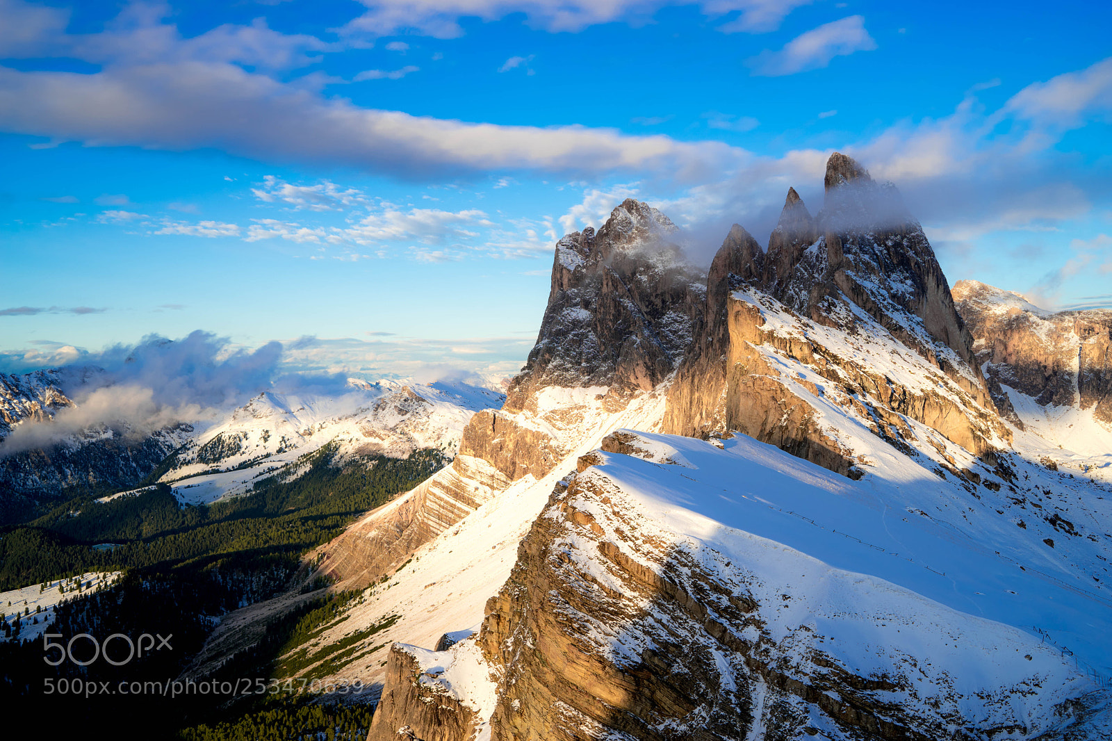 Sony a7 sample photo. Ortisei.jpg photography