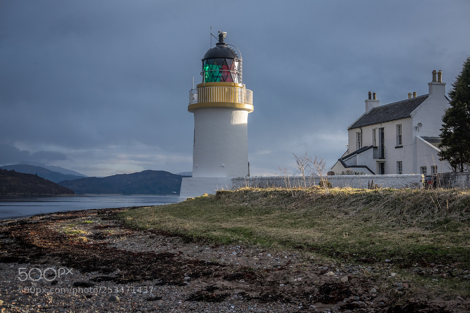 Fujifilm X-E2 sample photo. Corran lighthouse photography