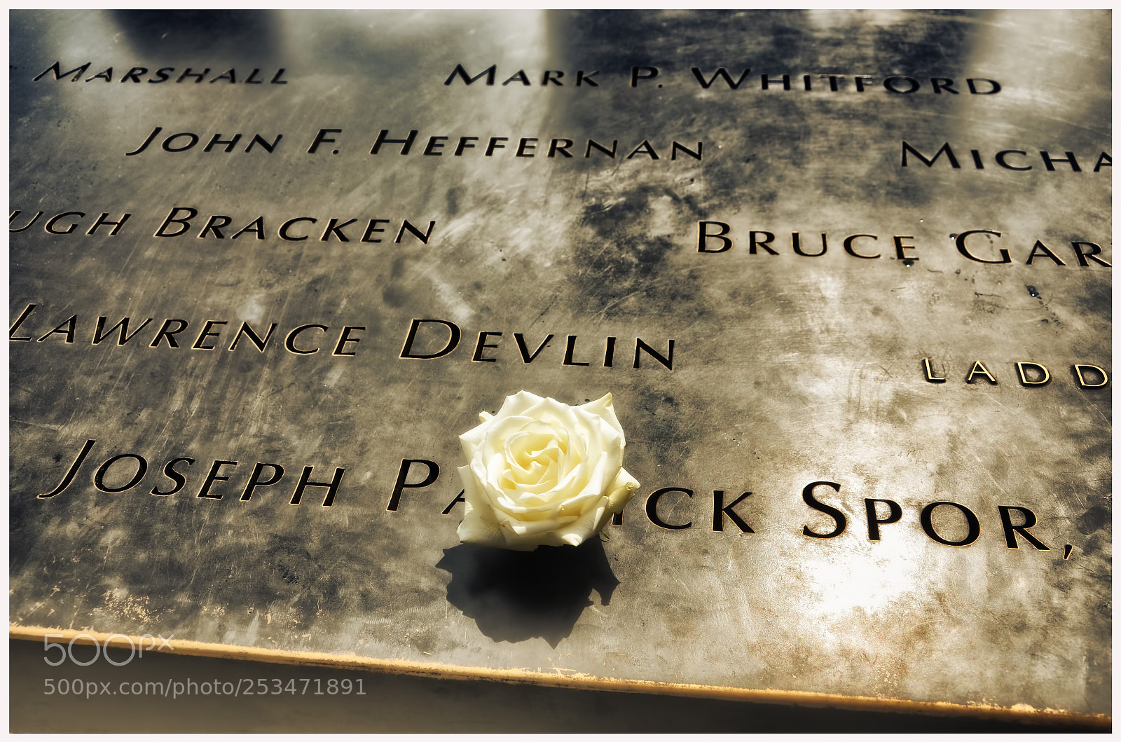 Nikon D7000 sample photo. Homage @ twin towers..... photography