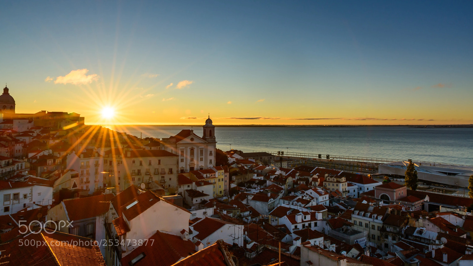 Nikon D7100 sample photo. Morning sun in lisbon photography