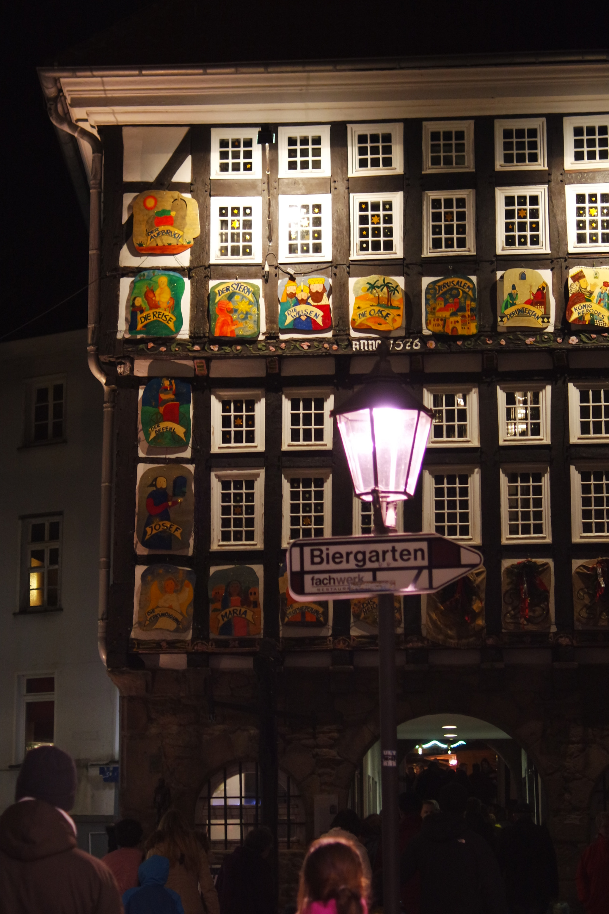 Samsung NX mini sample photo. Christmas market photography