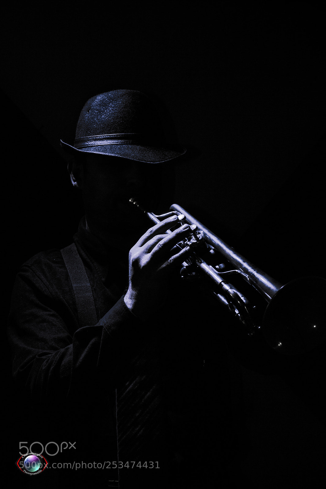 Canon EOS 700D (EOS Rebel T5i / EOS Kiss X7i) sample photo. Trumpet in the dark photography
