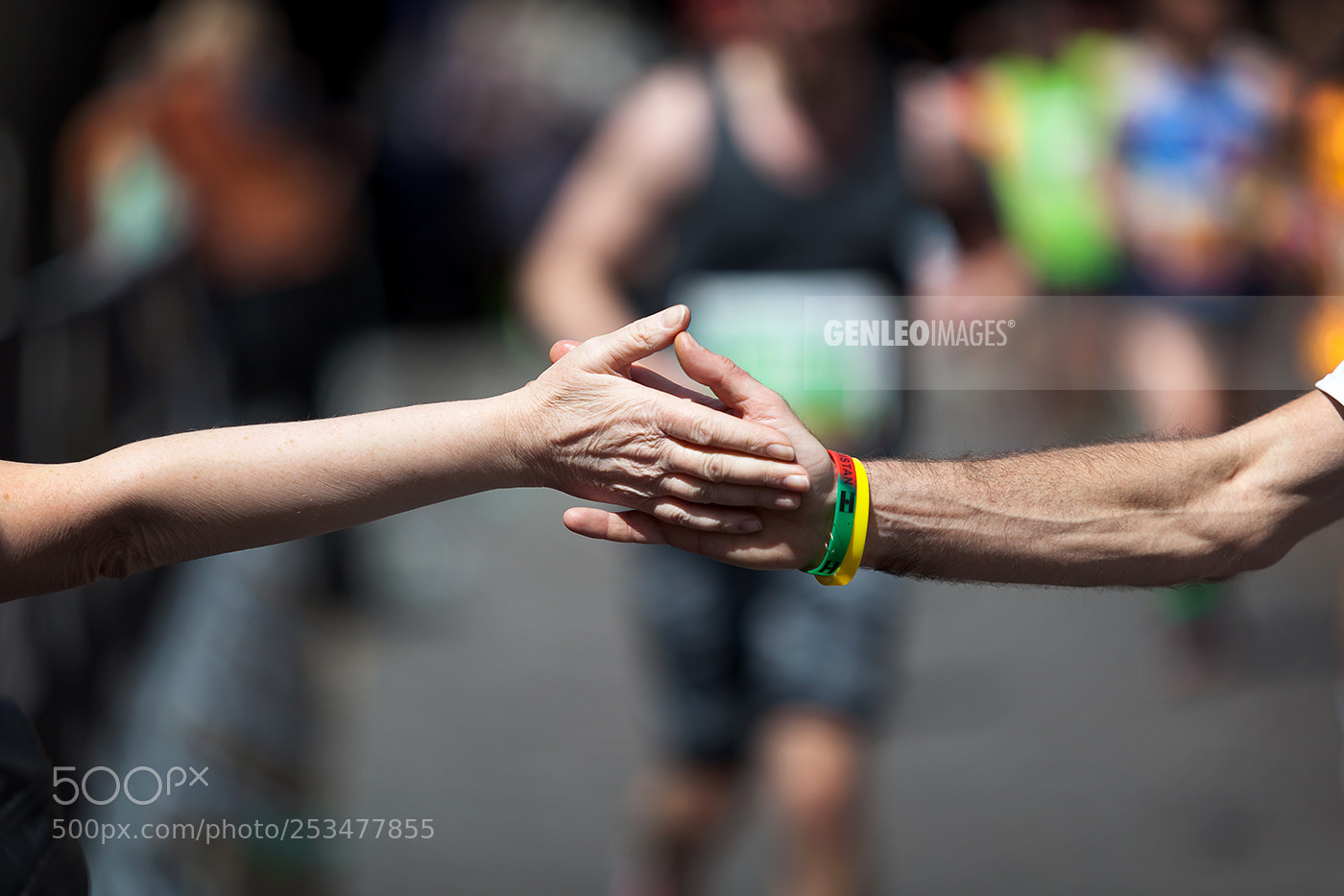 Canon EOS 5D Mark II sample photo. Solidarity between the public photography