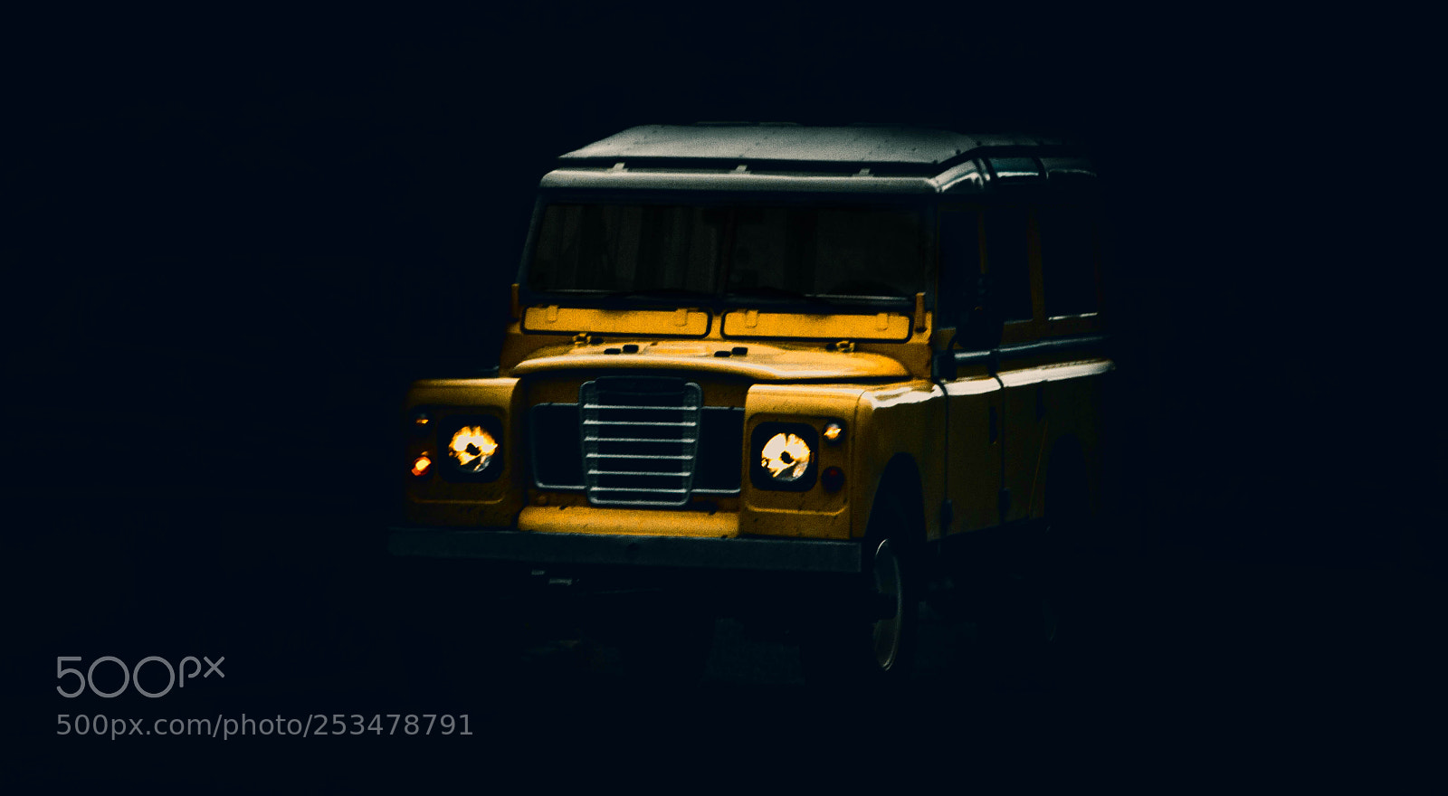 Canon EOS 7D sample photo. Yellow truck photography