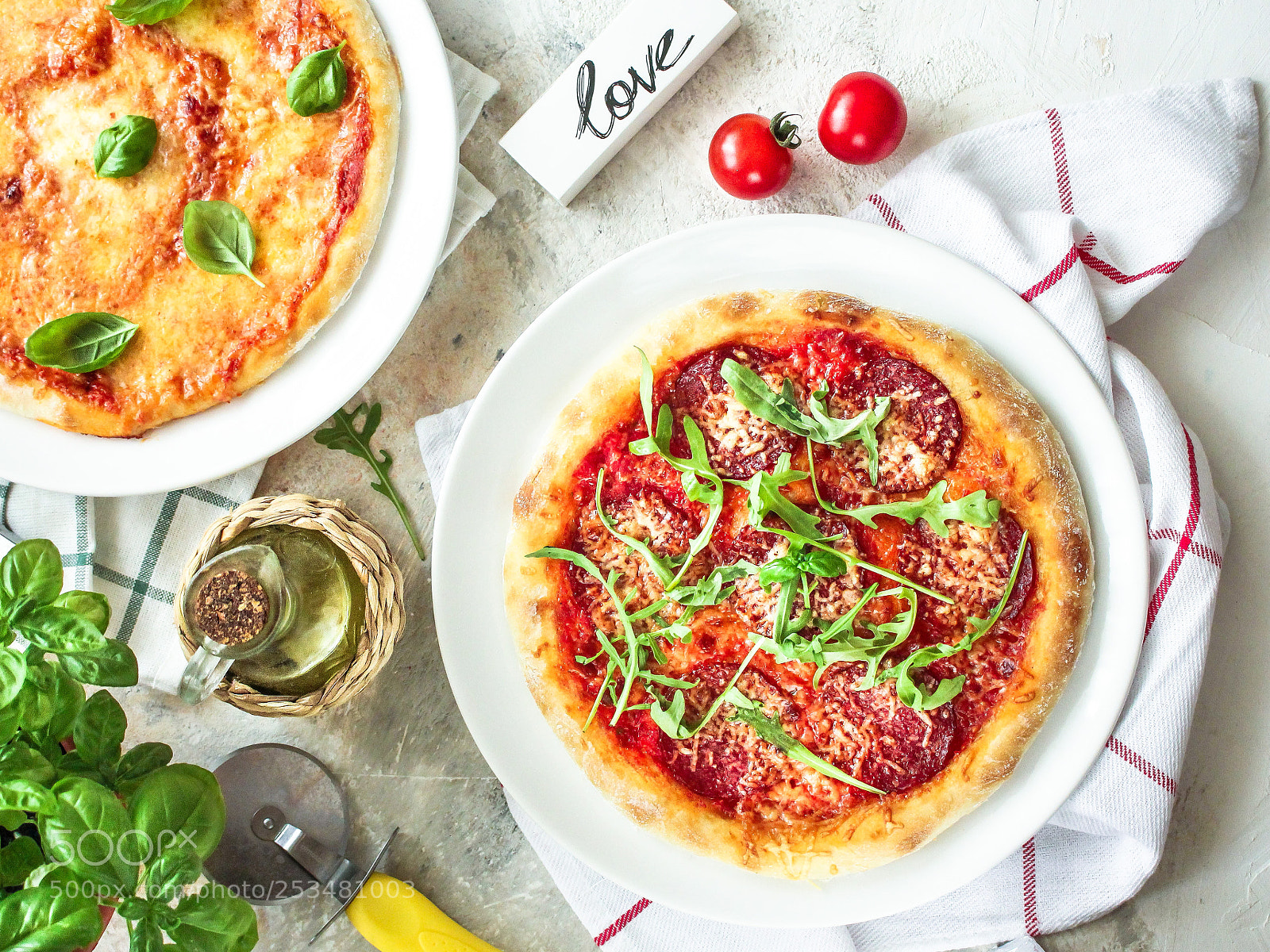Canon EOS 60D sample photo. Homemade pizza photography