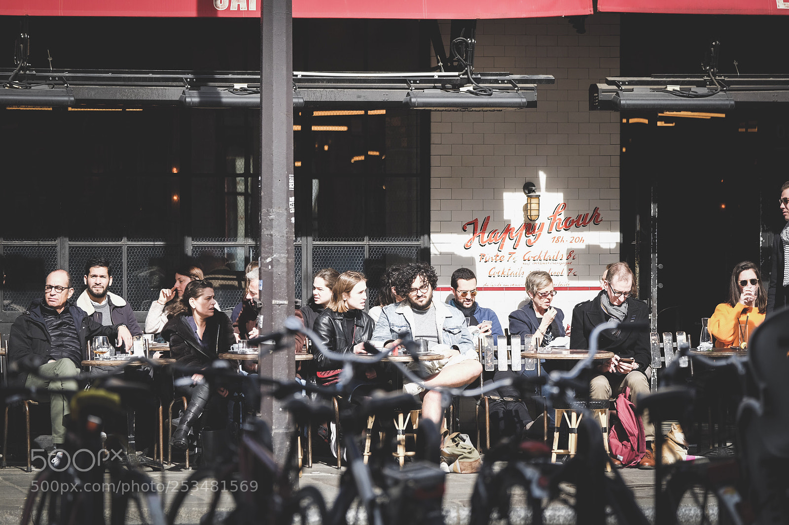 Fujifilm X-T10 sample photo. Happy hour photography