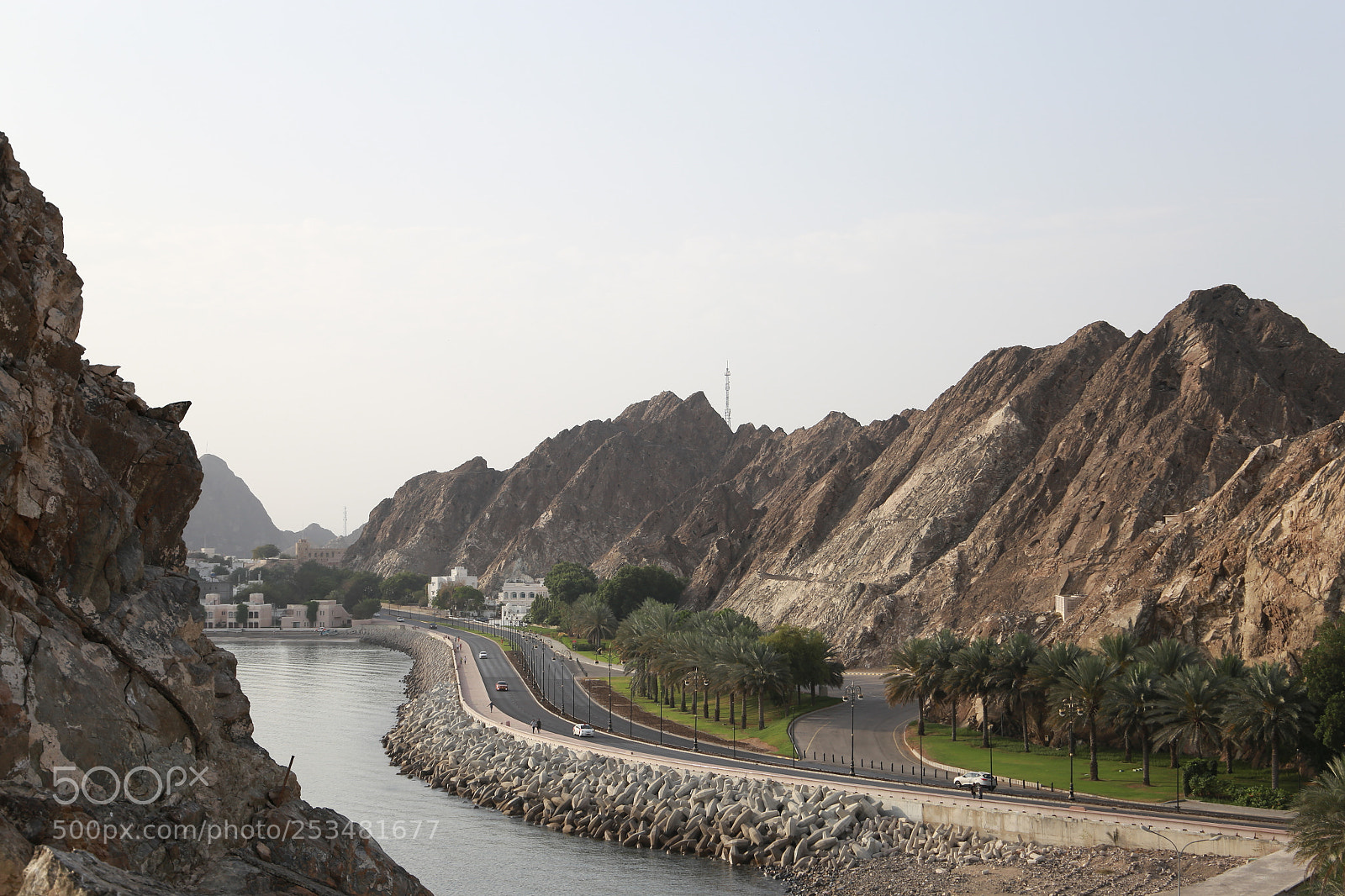 Canon EF 24-105mm F3.5-5.6 IS STM sample photo. Corniche photography
