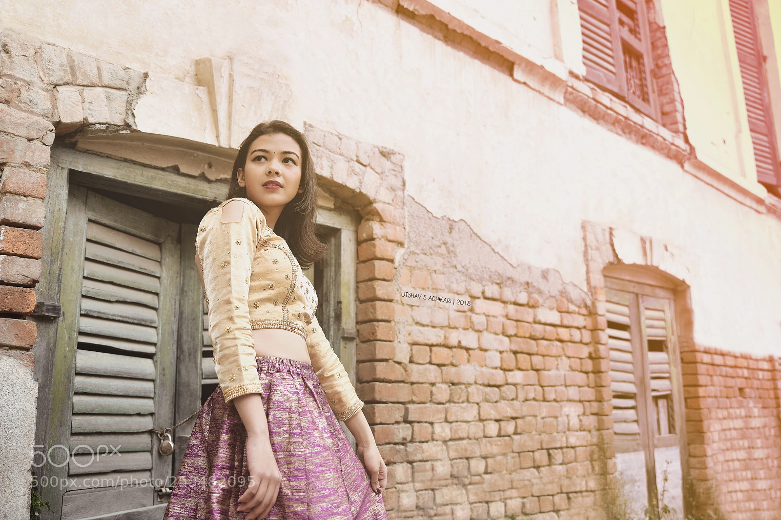 Nikon D850 sample photo. She turned towards herself photography