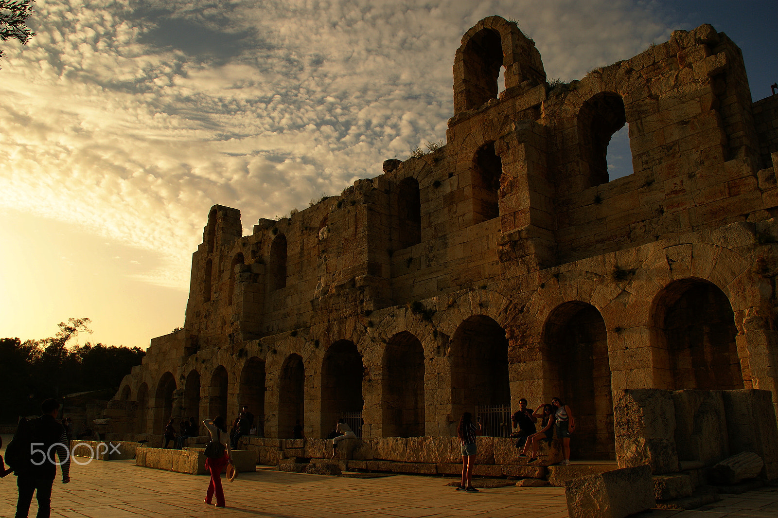 Sony DT 18-200mm F3.5-6.3 sample photo. Dramatic mood photography