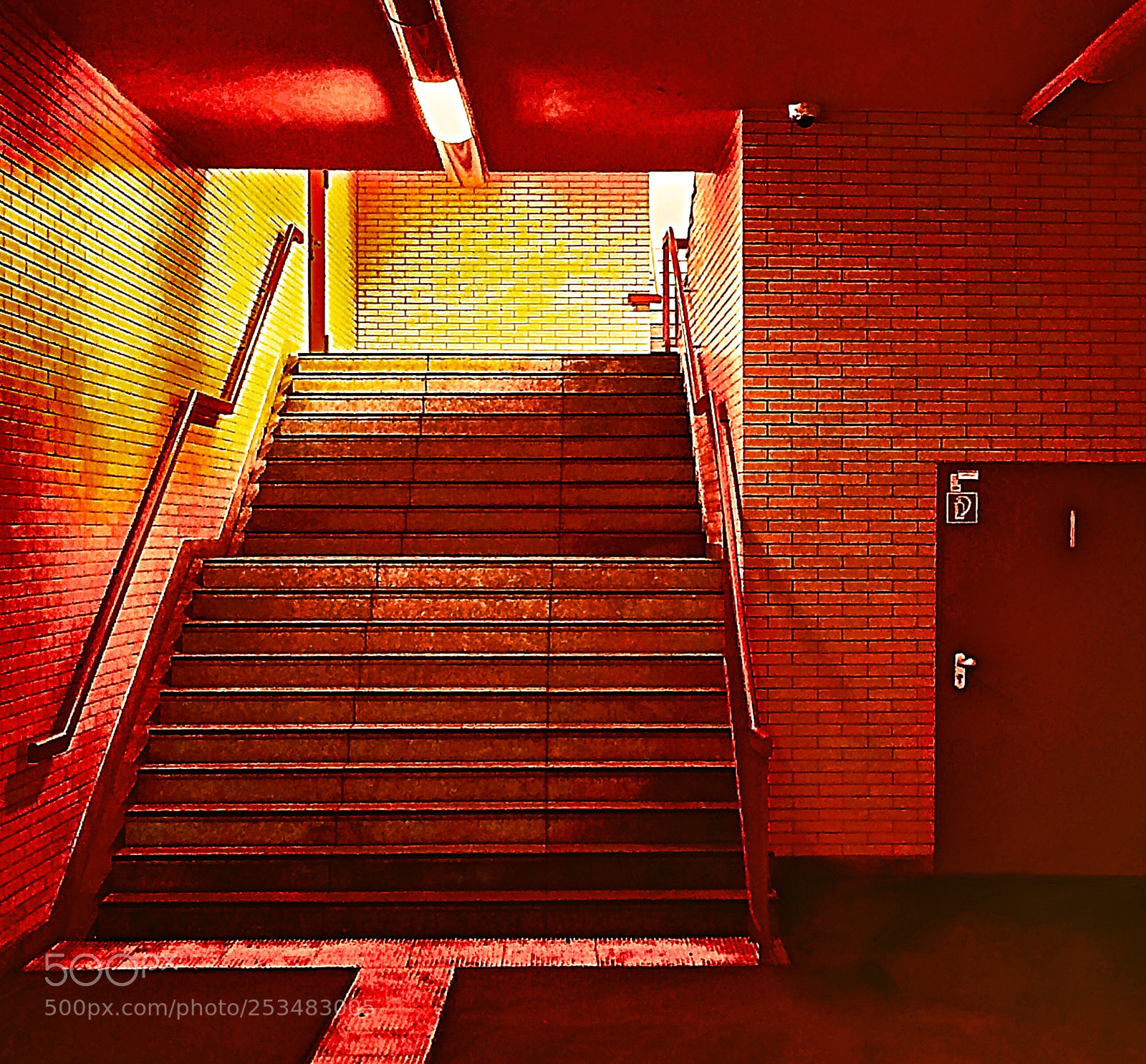 Apple iPhone 5s sample photo. Yellow and red  photography