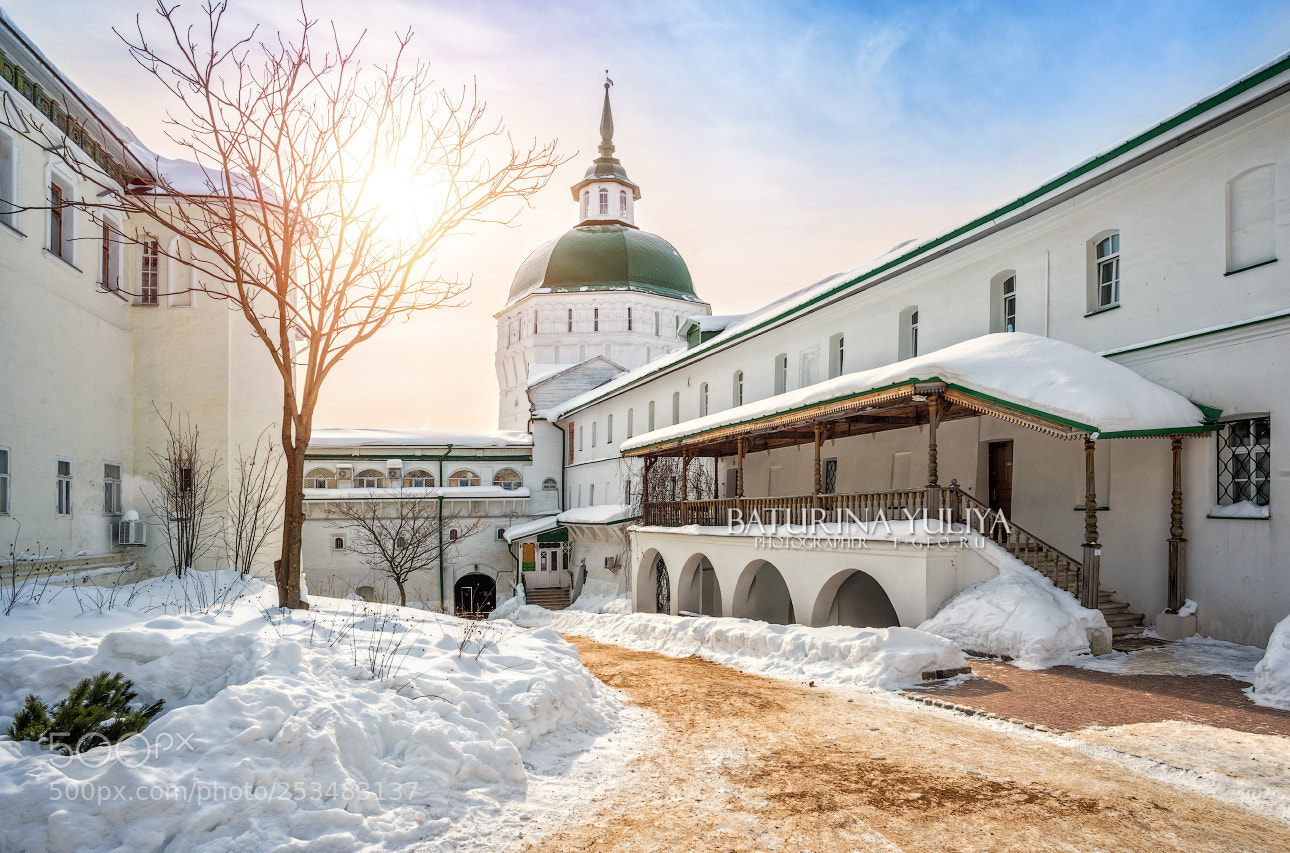 Nikon D800 sample photo. Vodyanaya tower in lavra photography