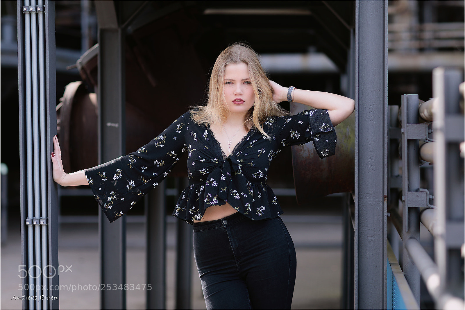 Canon EOS 5D Mark IV sample photo. Stay... photography