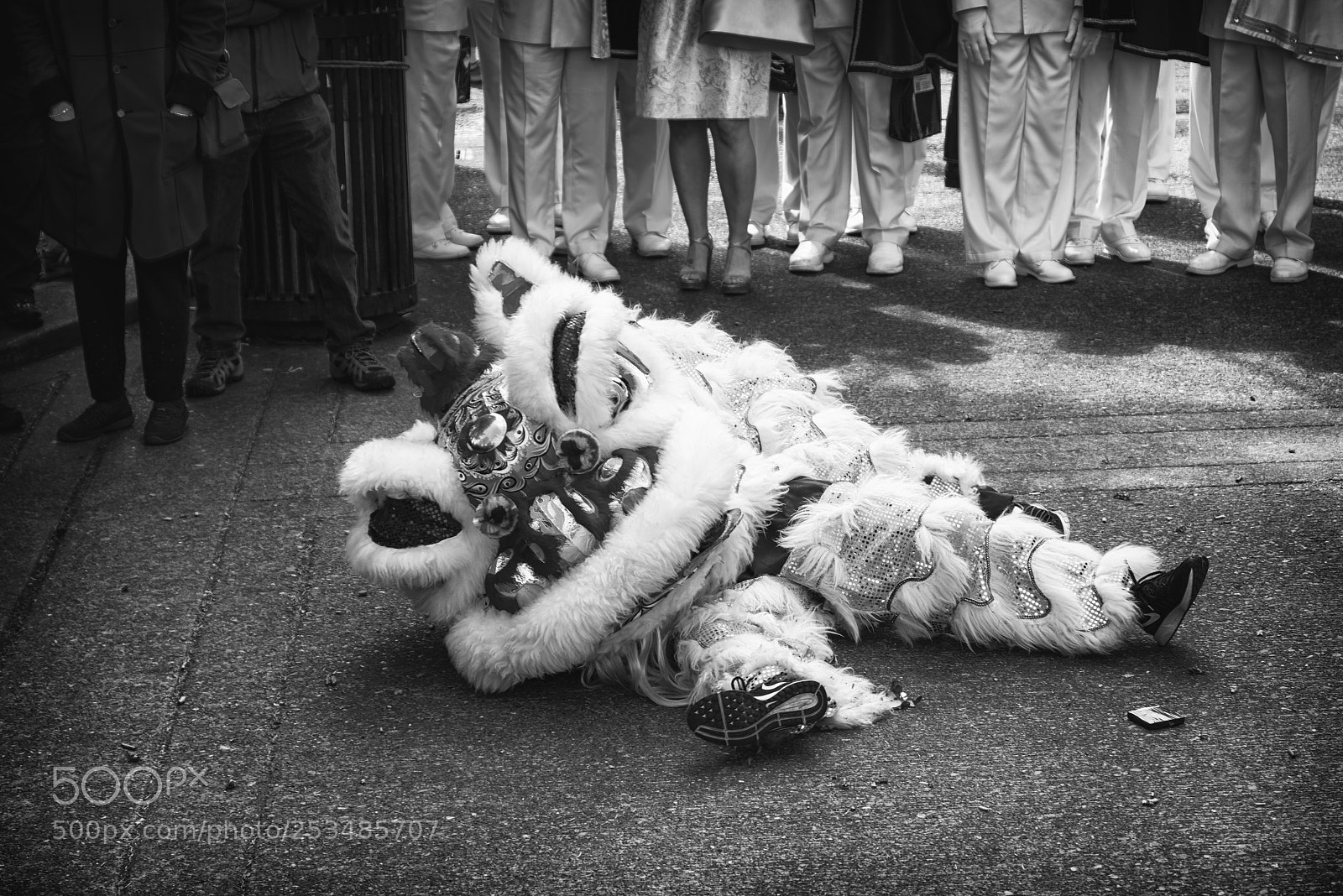 Pentax K-1 sample photo. Lion dancer photography
