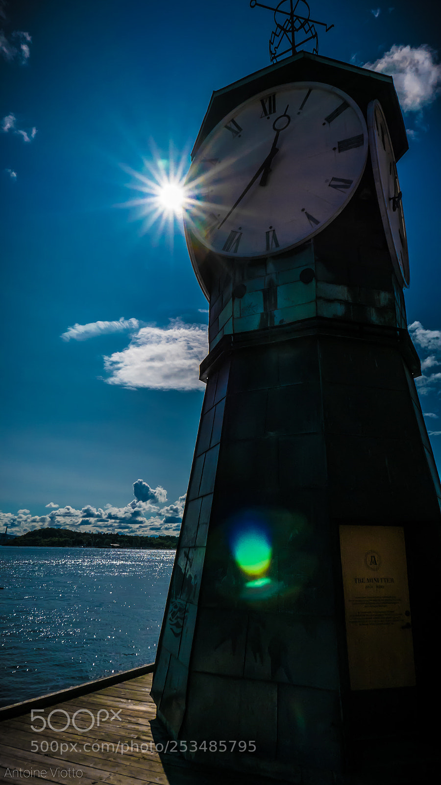 Leica D-Lux (Typ 109) sample photo. Clock on the dock photography