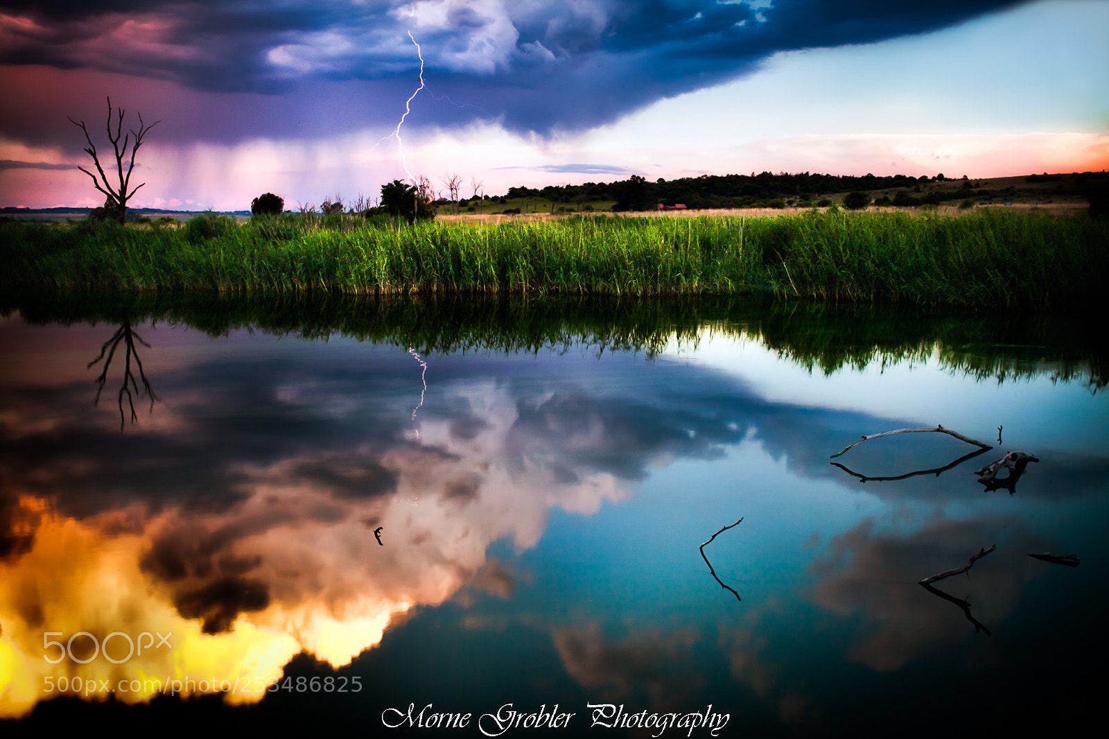 Canon EOS 5D Mark II sample photo. Beautiful lightning moments photography