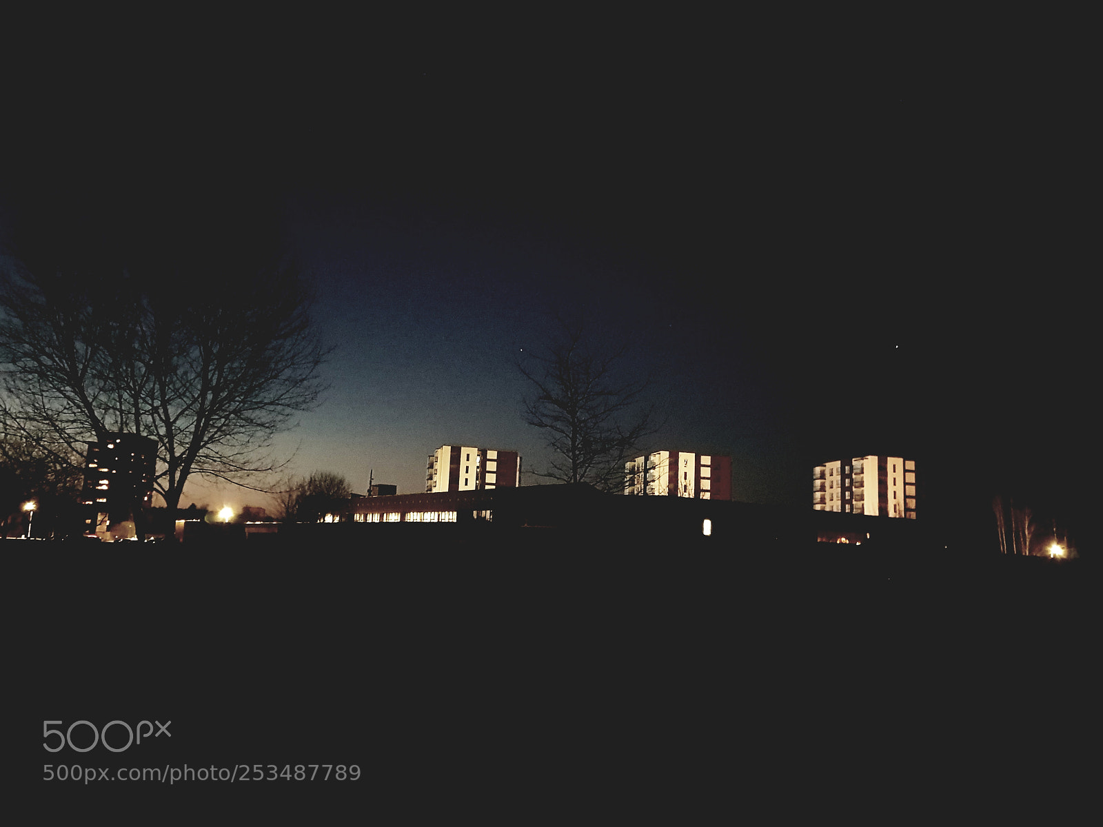 Samsung Galaxy S8 sample photo. Night photography