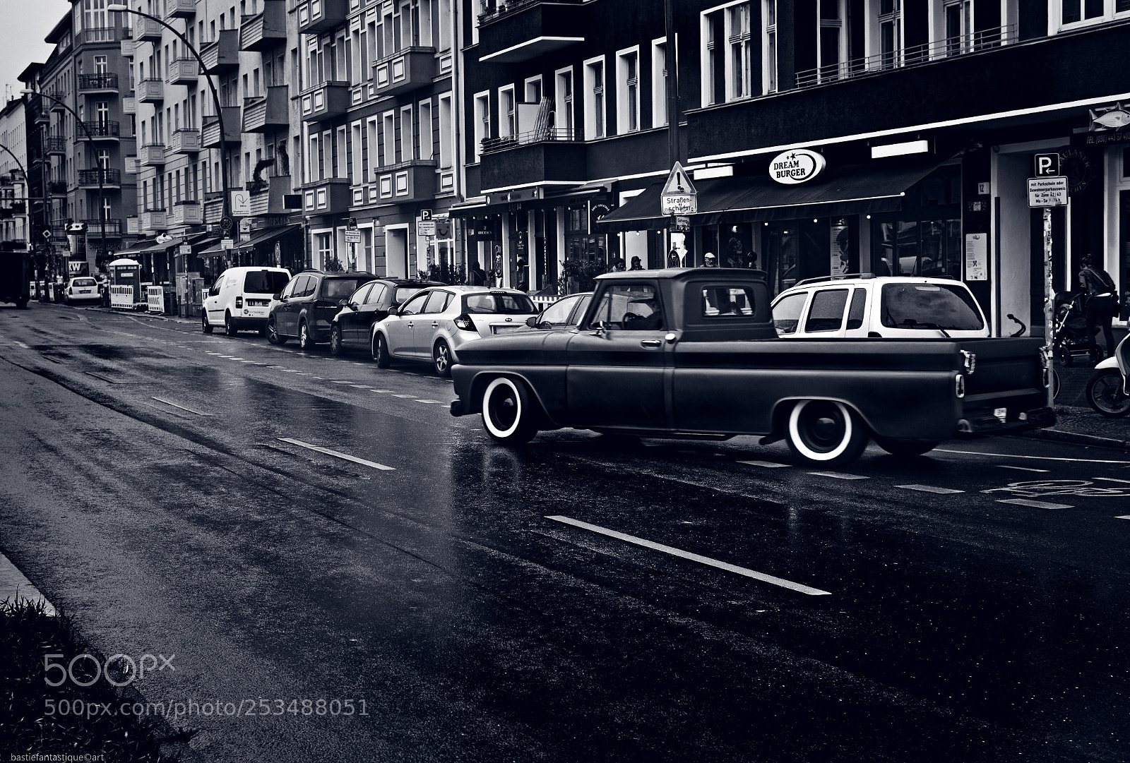 Sony a6000 sample photo. American blue car photography