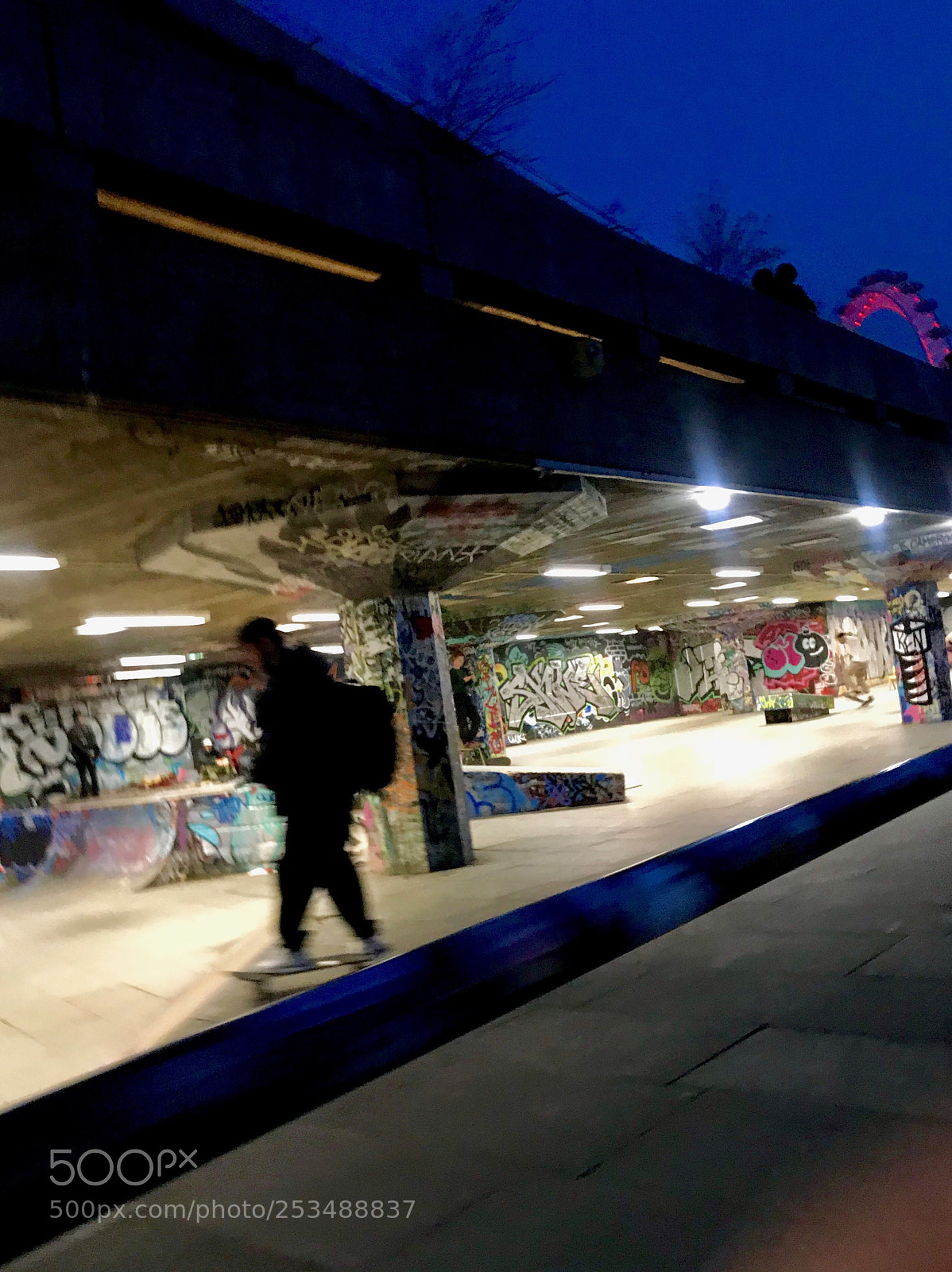 Apple iPhone 7 sample photo. South bank london photography