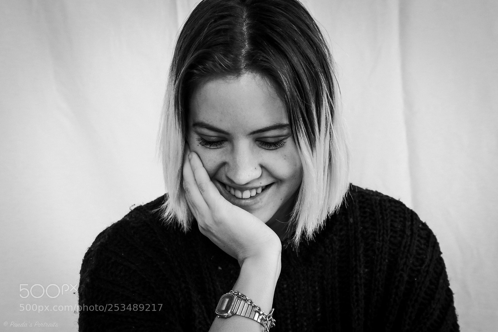 Canon EOS 80D sample photo. Smiling photography
