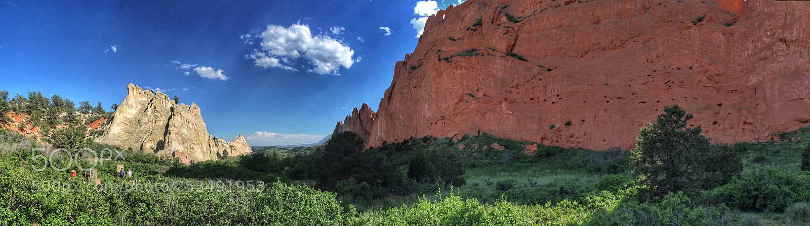 Apple iPhone 5s sample photo. Day hikers at garden photography