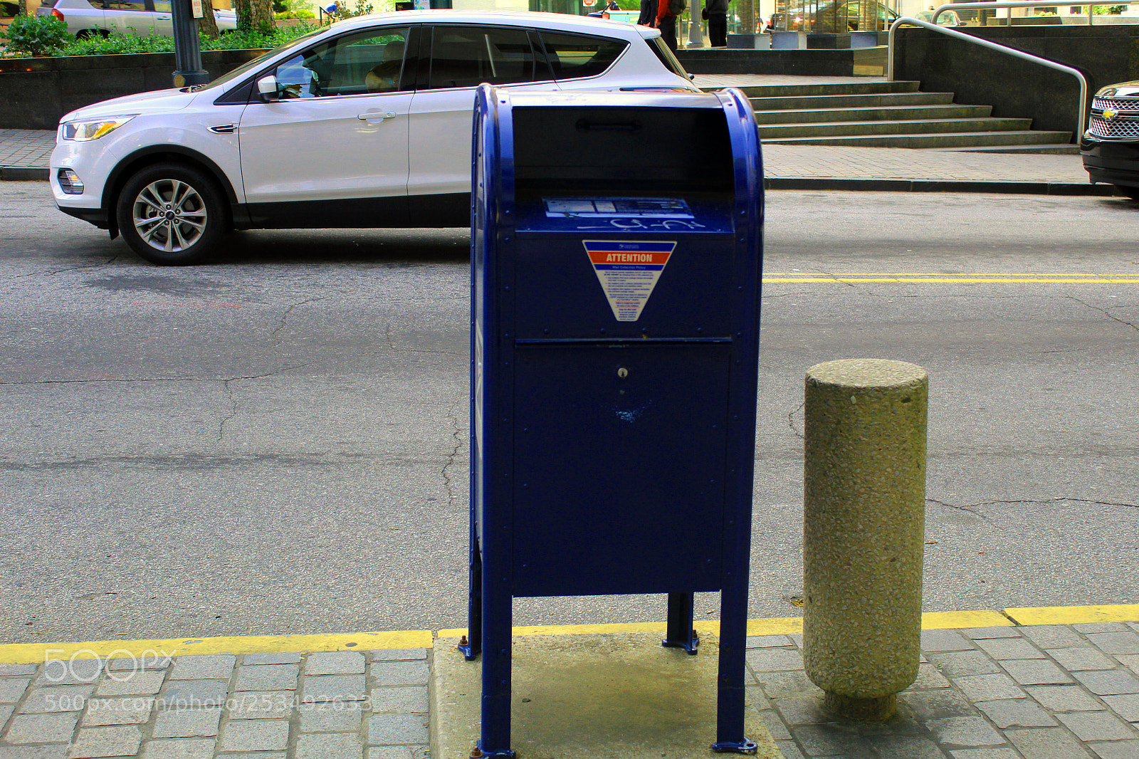 Canon EOS 1300D (EOS Rebel T6 / EOS Kiss X80) sample photo. Mailbox photography