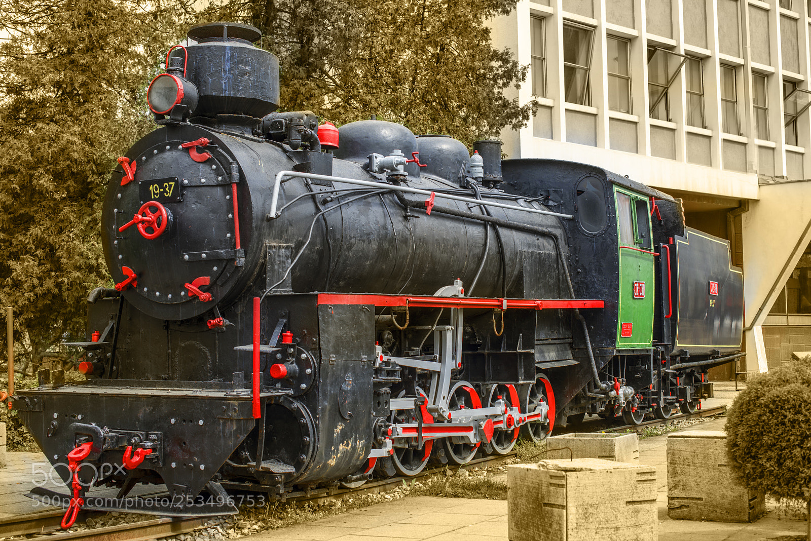 Nikon D600 sample photo. Train taxi photography