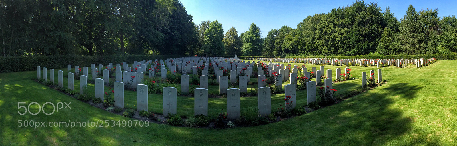 Apple iPhone 5s sample photo. British wwii cemetery in photography