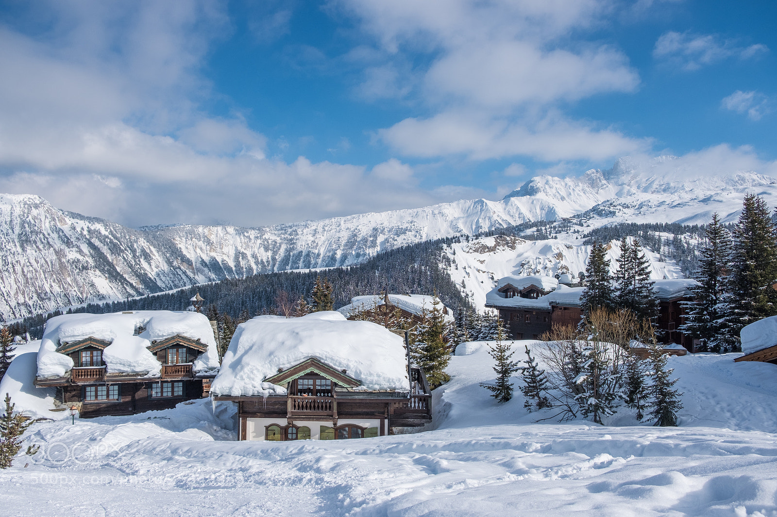 Fujifilm X-T20 sample photo. Chalets deep in the photography
