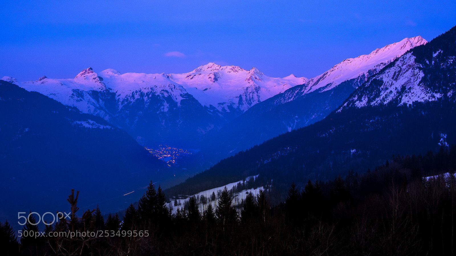 Fujifilm X-T20 sample photo. Post sunset blue hour photography